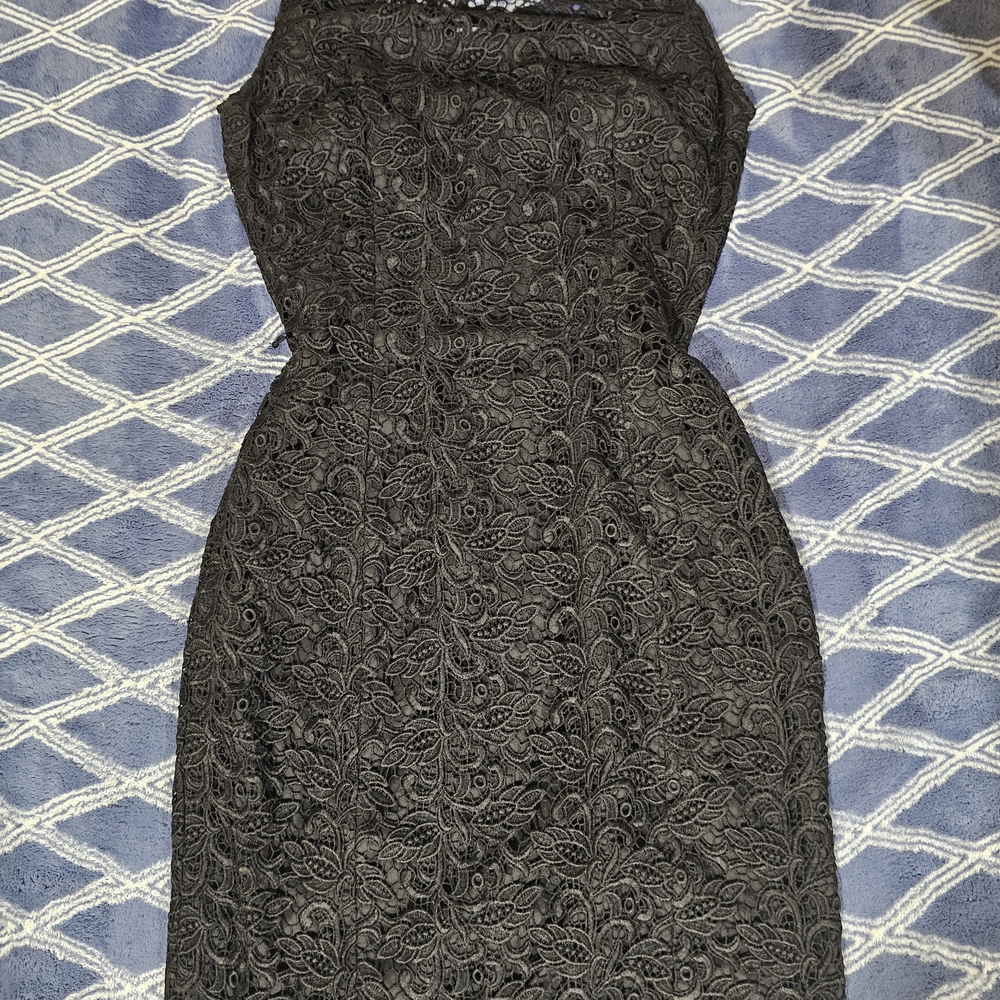 NEW Elegant Black Lace Dress